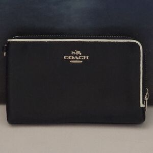 Coach Navy Blue Wallet/Wristlet GUC